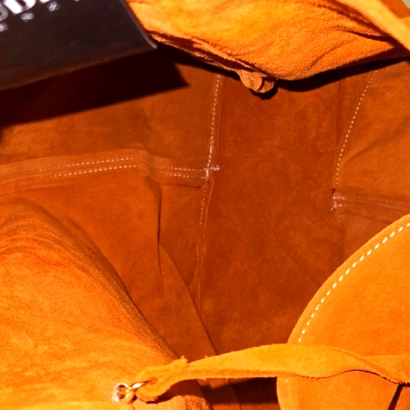 Italian orange suede hobo bag - Picture 9 of 16